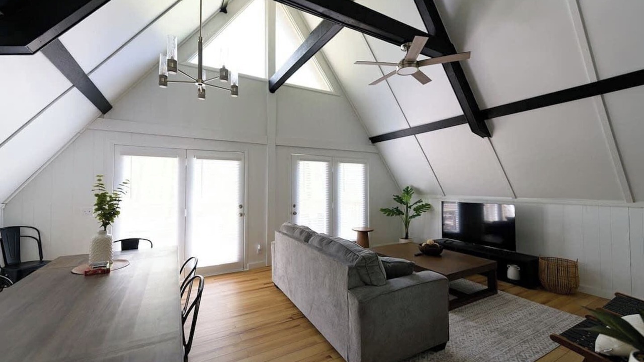 Photo of Livingroom in Bloomington