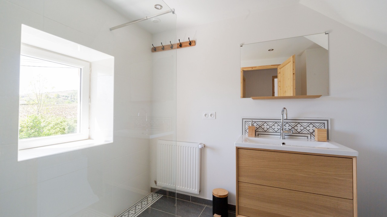 Photo of Bathroom in Saint-Etienne-la-Varenne