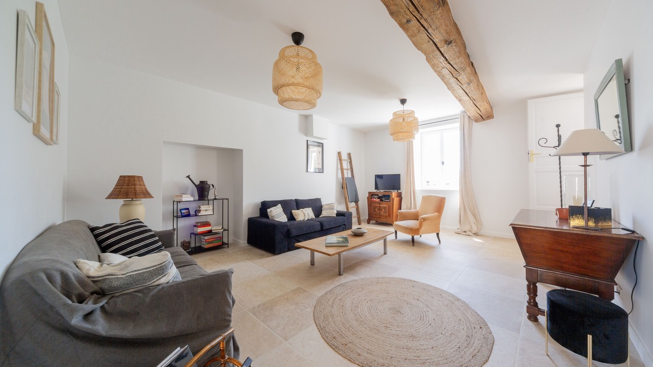 Photo of Livingroom in Saint-Etienne-la-Varenne