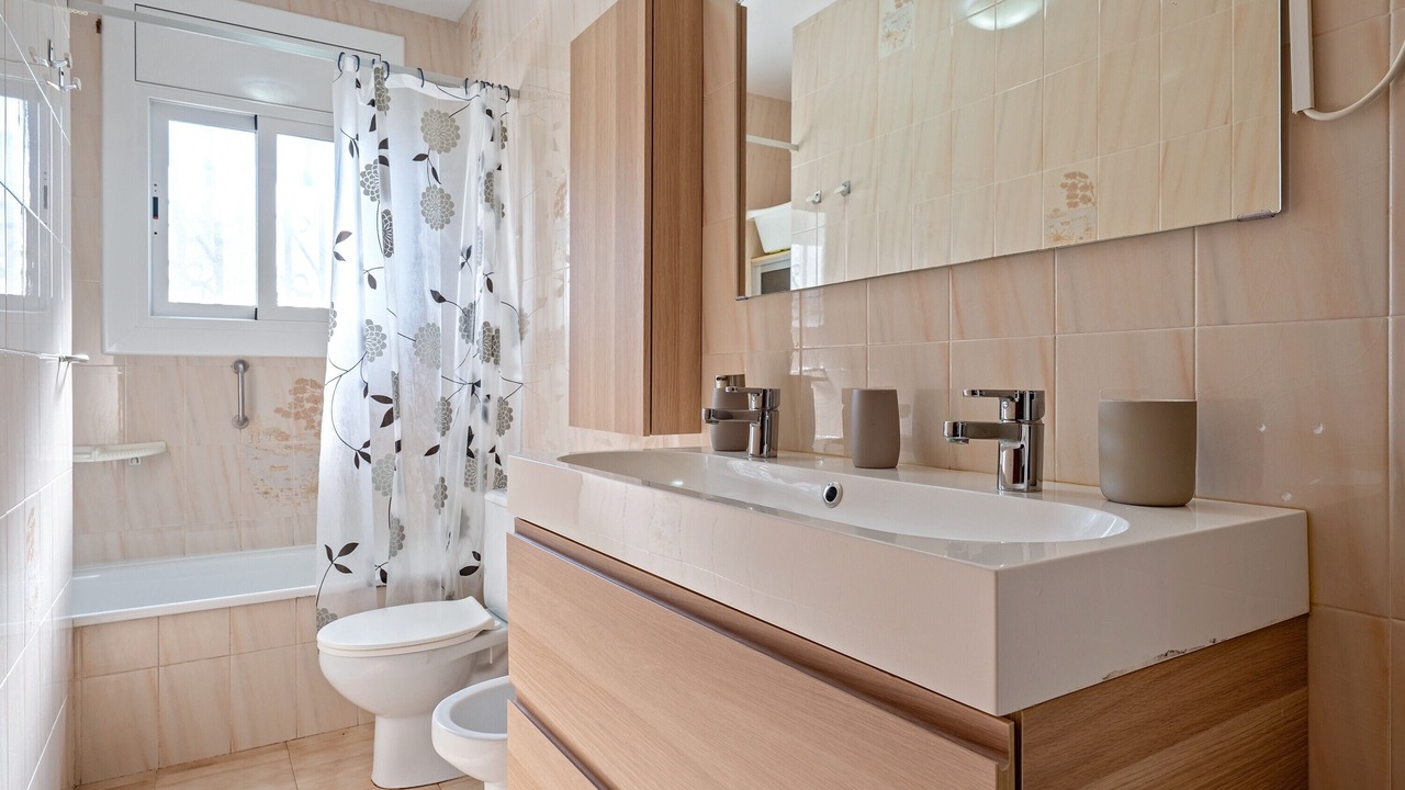 Photo of Bathroom in Creixell