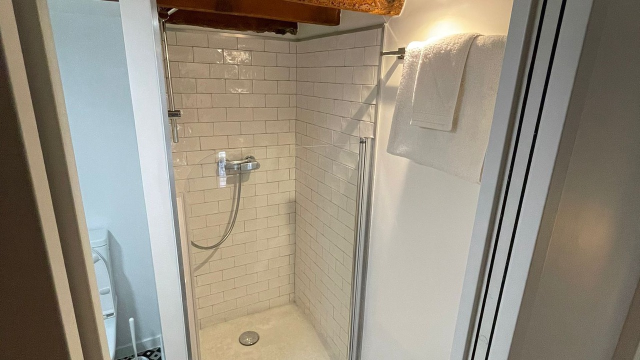 Photo of Bathroom in Comedie