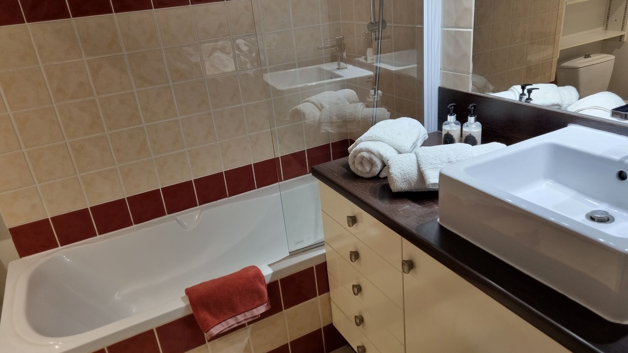 Photo of Bathroom in Comedie