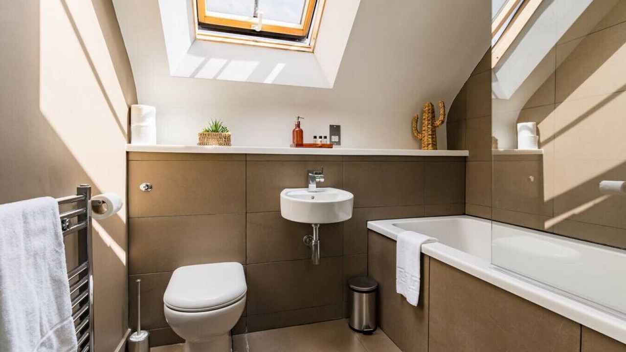 Photo of Bathroom in Roath