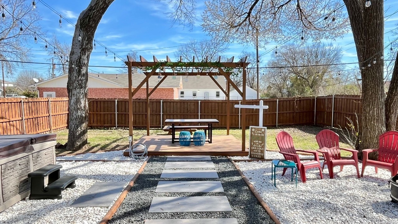 Photo of Outdoor in West Dallas