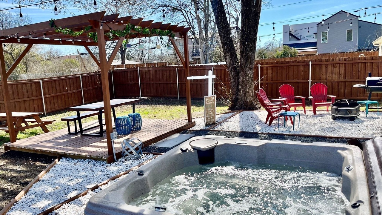 Photo of Outdoor in West Dallas
