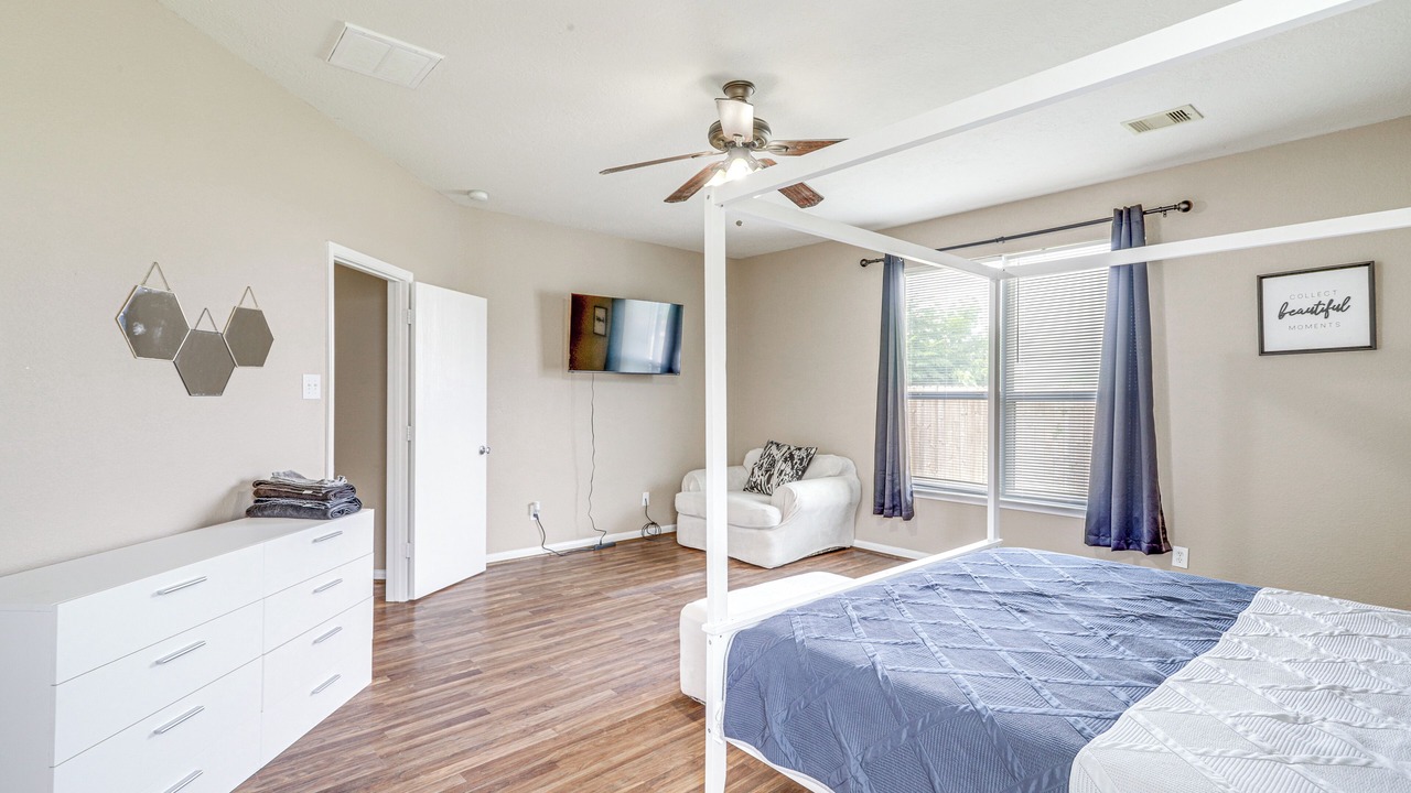 Photo of Bedroom in Houston