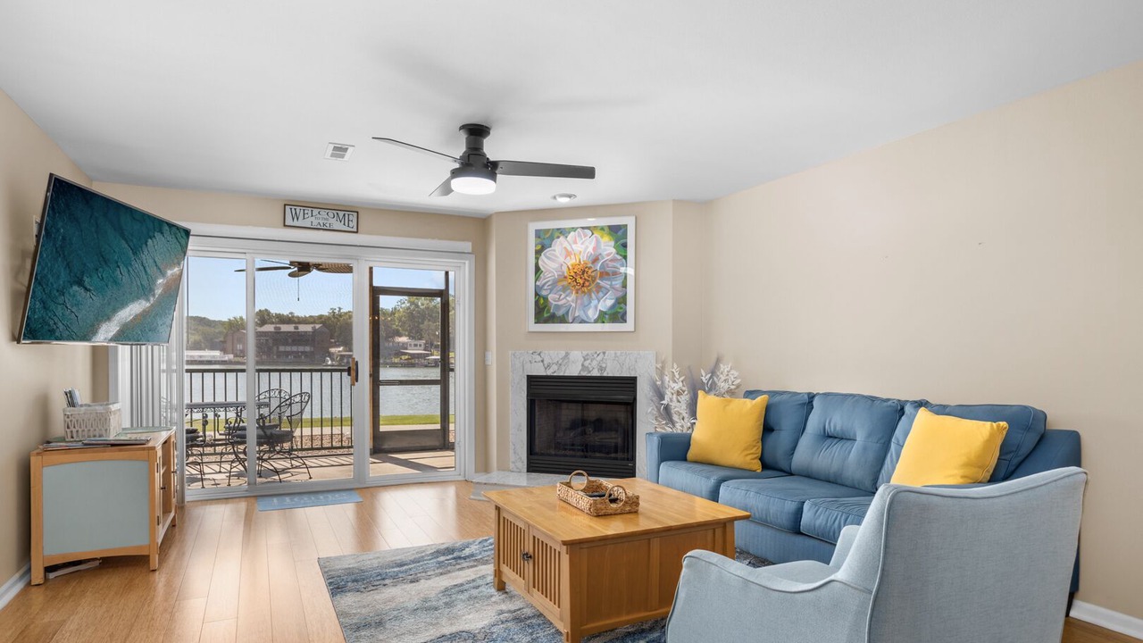 Photo of Livingroom in Camdenton