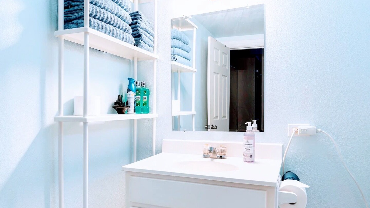 Photo of Bathroom in Harbor