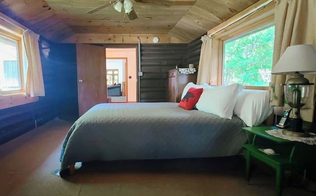 Photo of Bedroom in Town of Bellmont