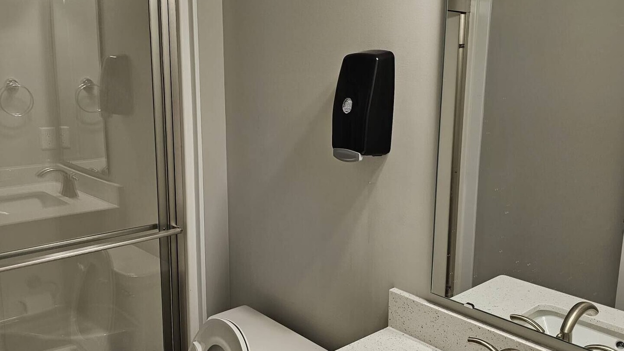 Photo of Bathroom in Maxwell