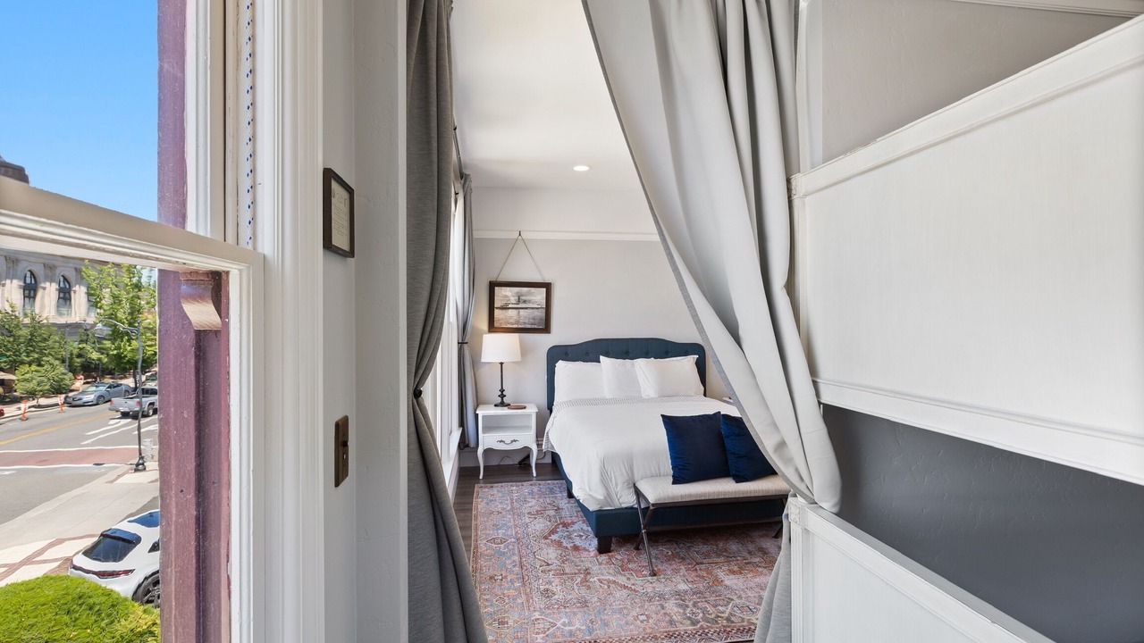 Photo of Bedroom in Auburn