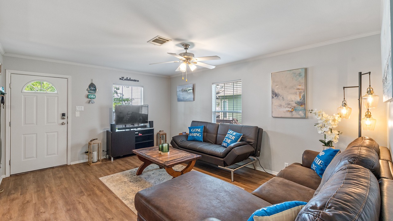 Photo of Livingroom in Carolyn Estates