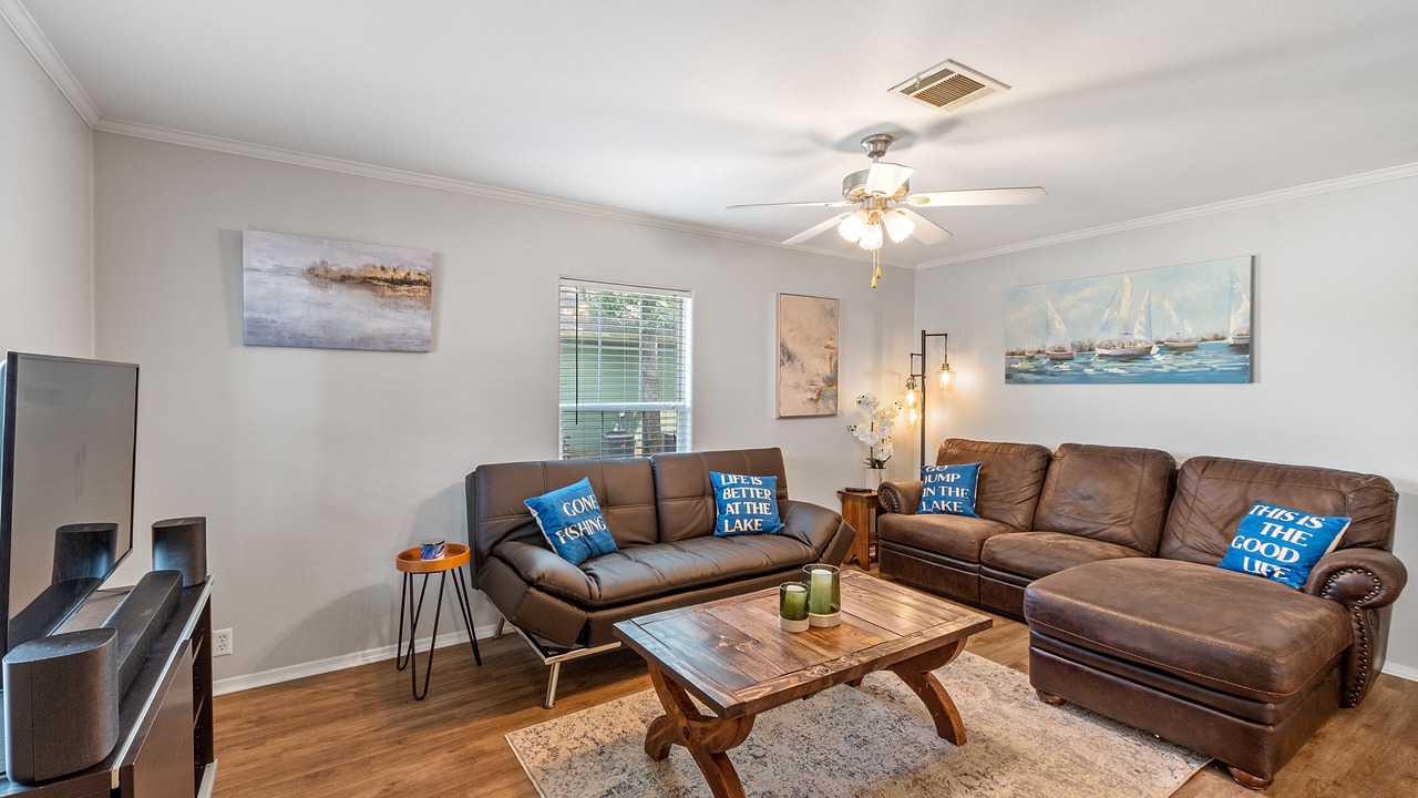 Photo of Livingroom in Carolyn Estates