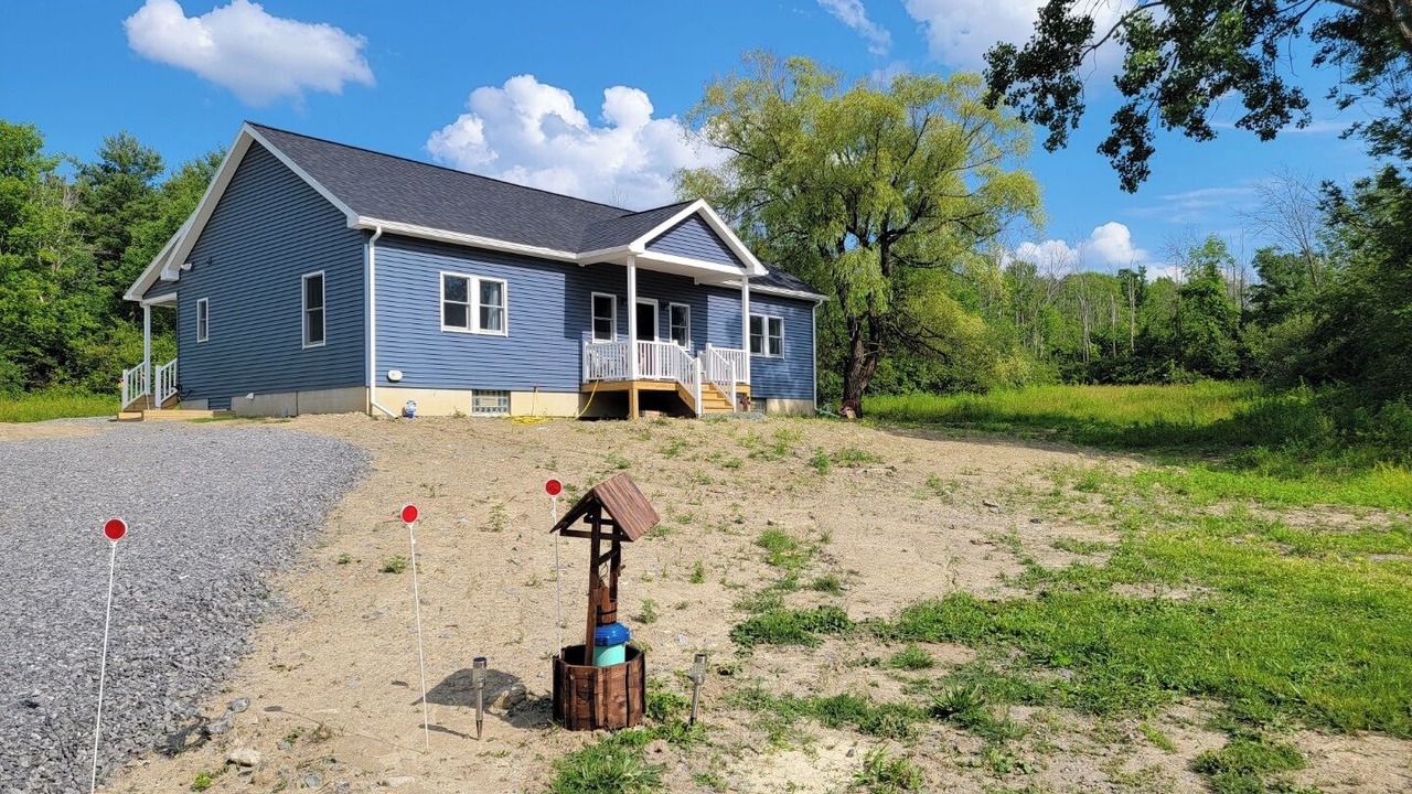 Photo of Outdoor in Livonia Center