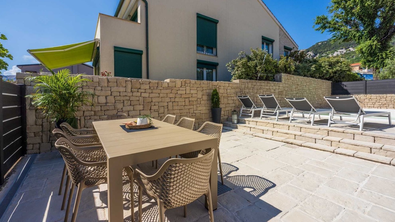 Photo of Outdoor in Baska