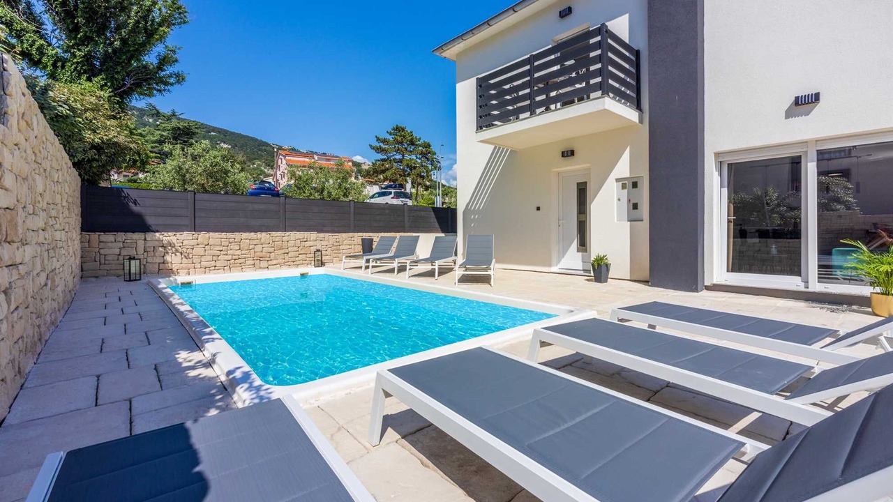 Photo of Outdoor in Baska