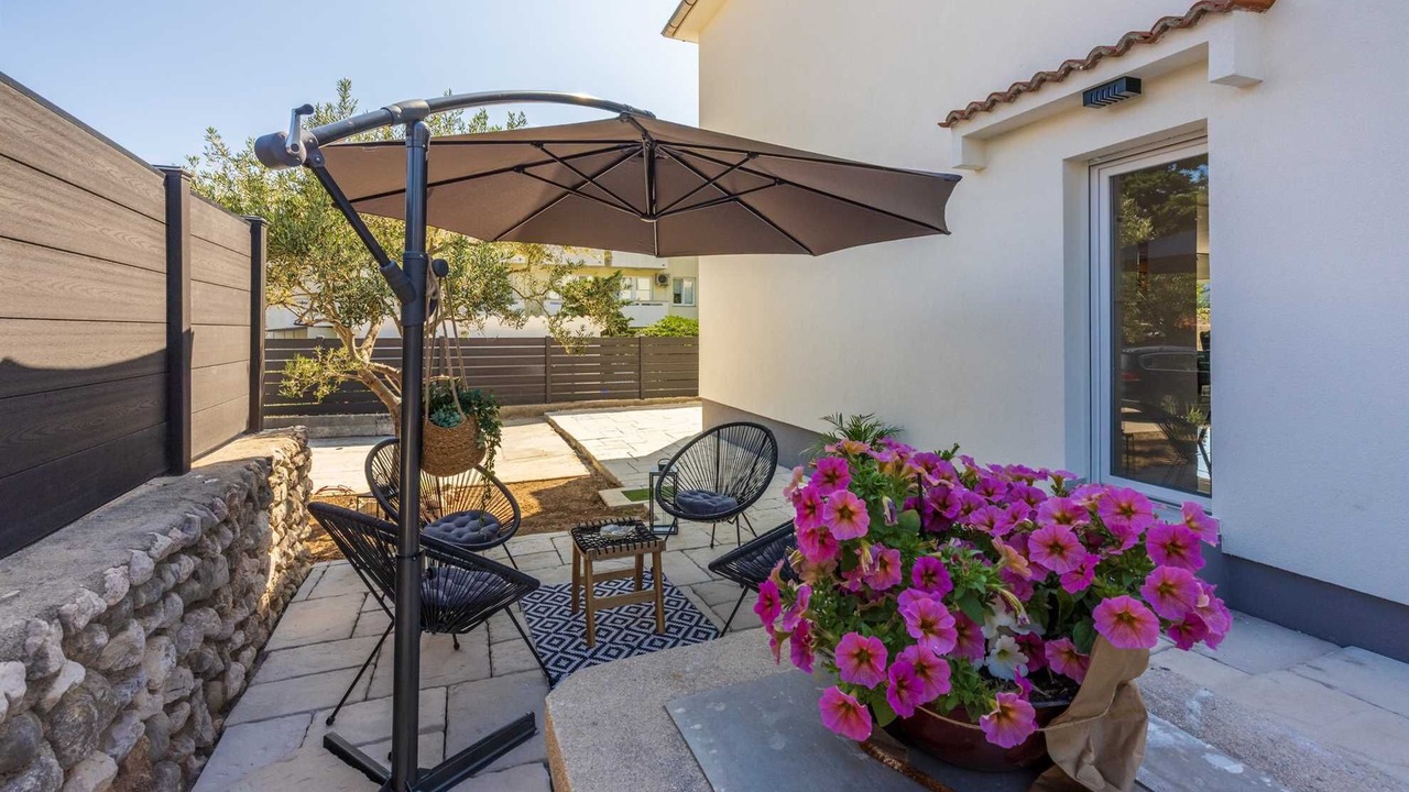 Photo of Patio Balcony in Baska
