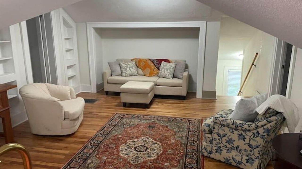 Photo of Livingroom in Burlington
