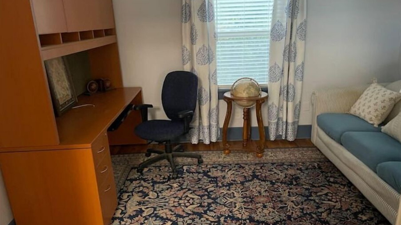 Photo of Livingroom in Burlington