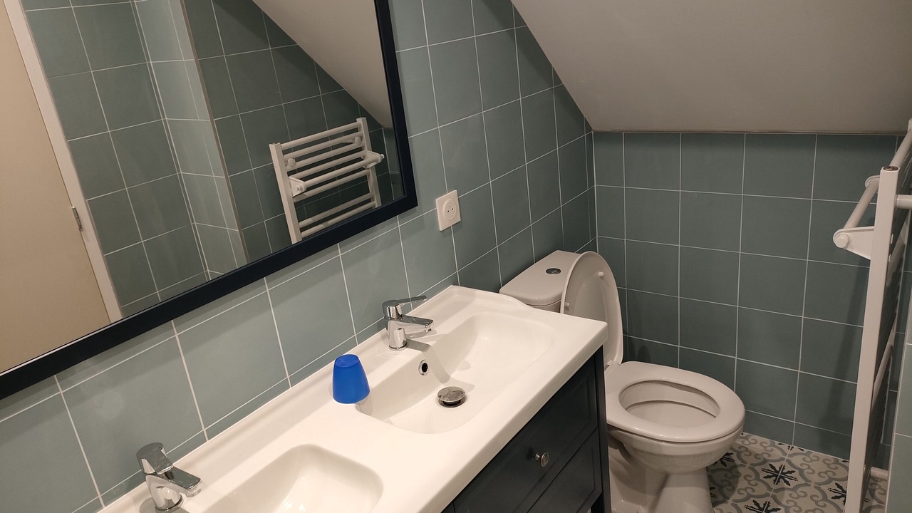 Photo of Bathroom in Bernieres-sur-Mer