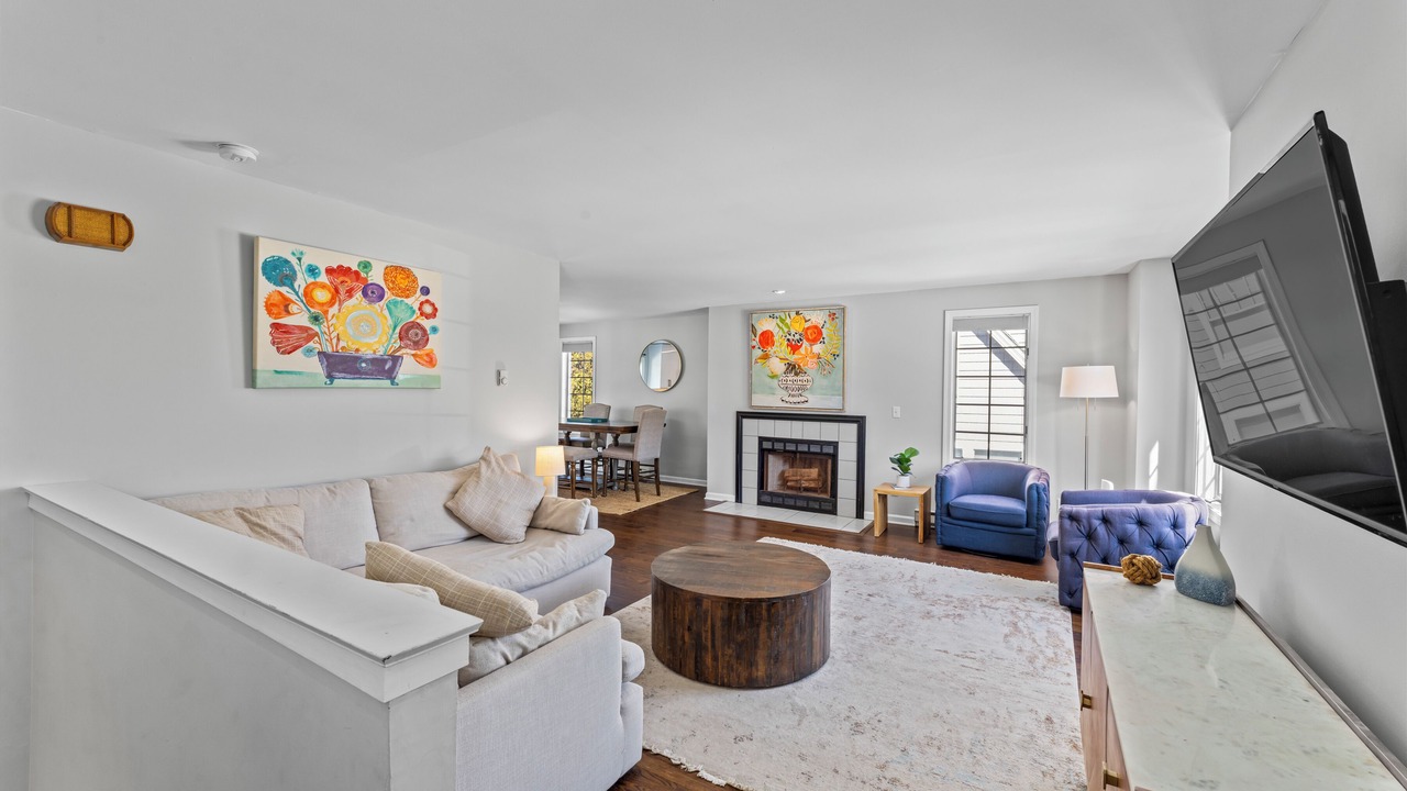 Photo of Livingroom in Groton Long Point