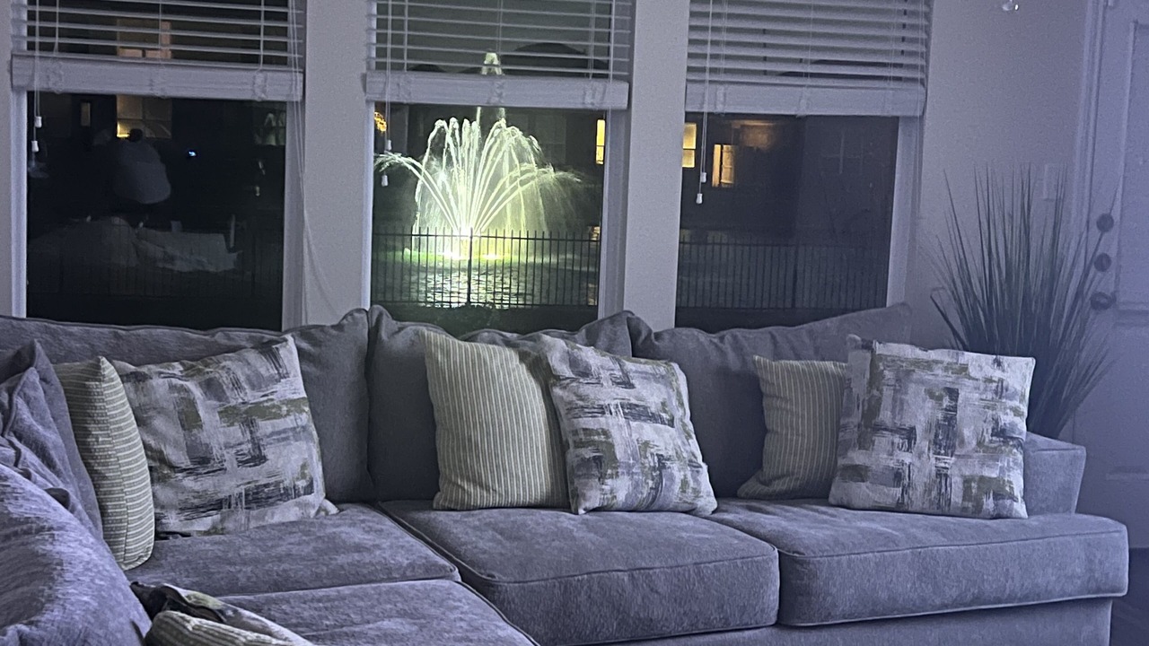 Photo of Livingroom in Spring