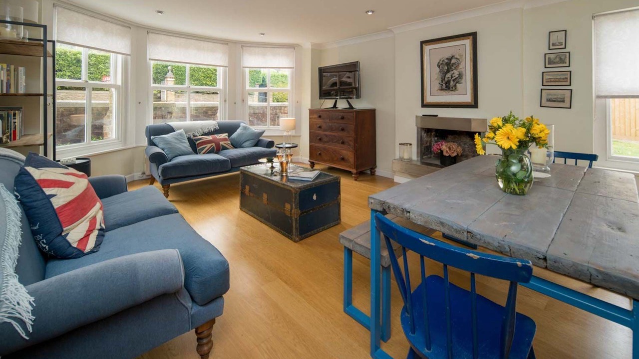 Photo of Livingroom in Nettlestone