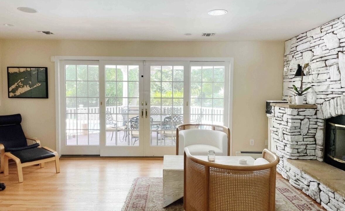 Photo of Livingroom in Greenport West