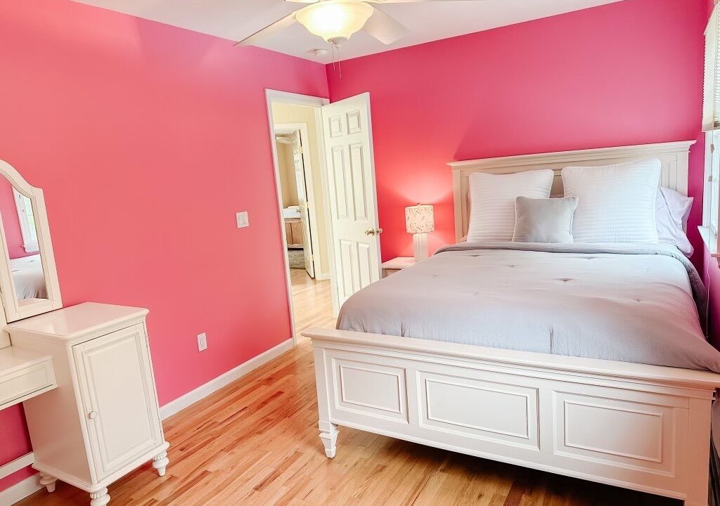 Photo of Bedroom in Greenport West