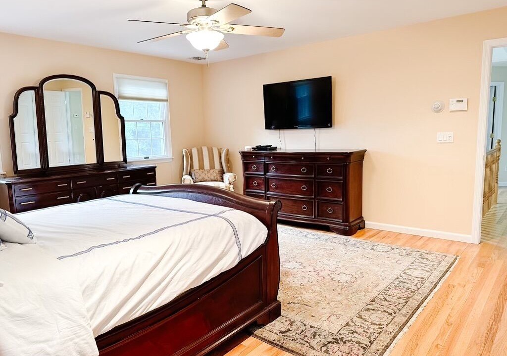 Photo of Bedroom in Greenport West