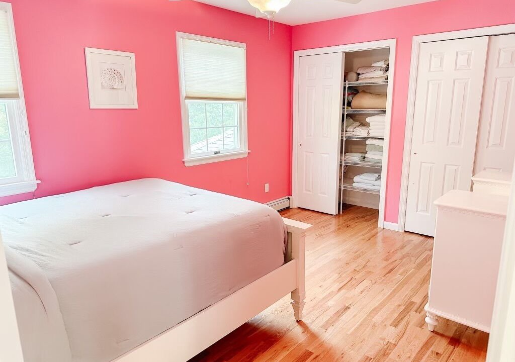 Photo of Bedroom in Greenport West