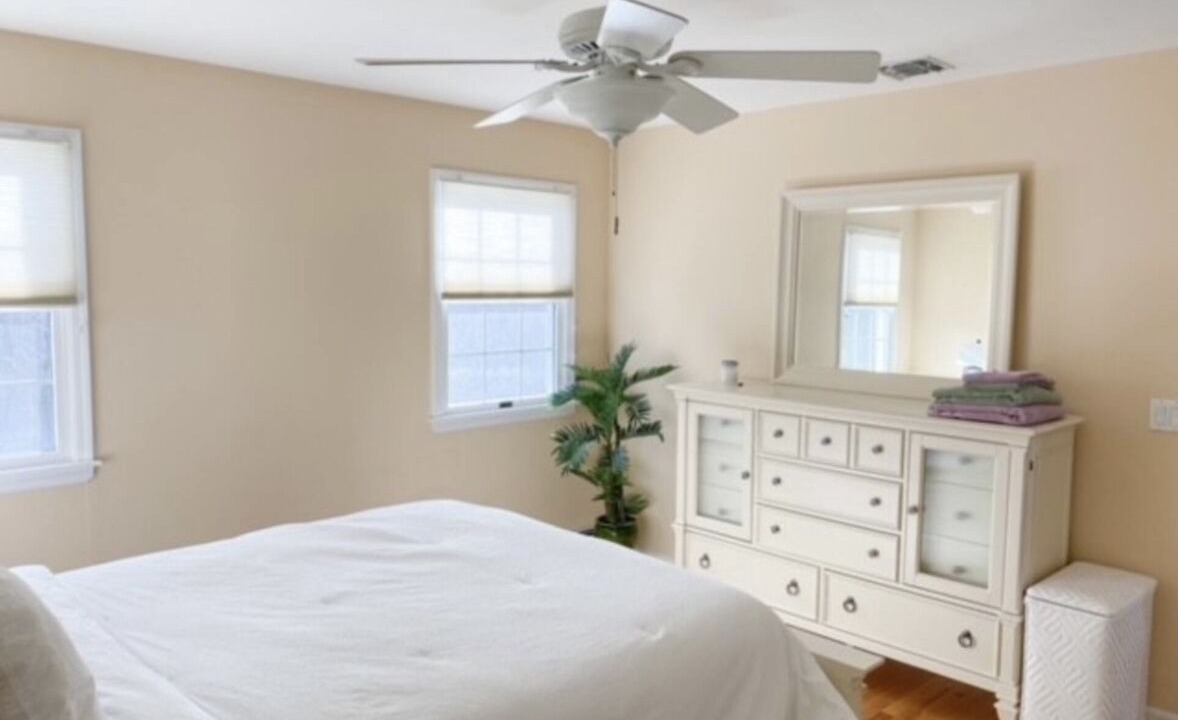 Photo of Bedroom in Greenport West
