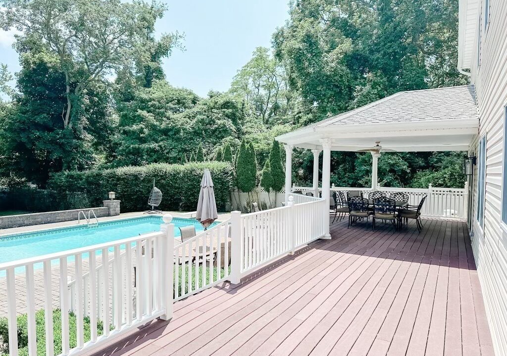 Photo of Outdoor in Greenport West