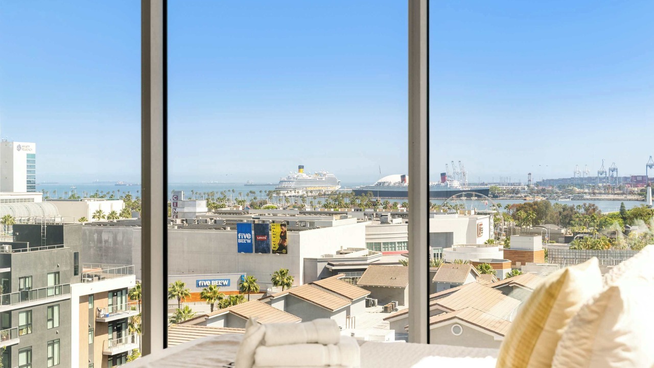 Photo of Bedroom in Waterfront
