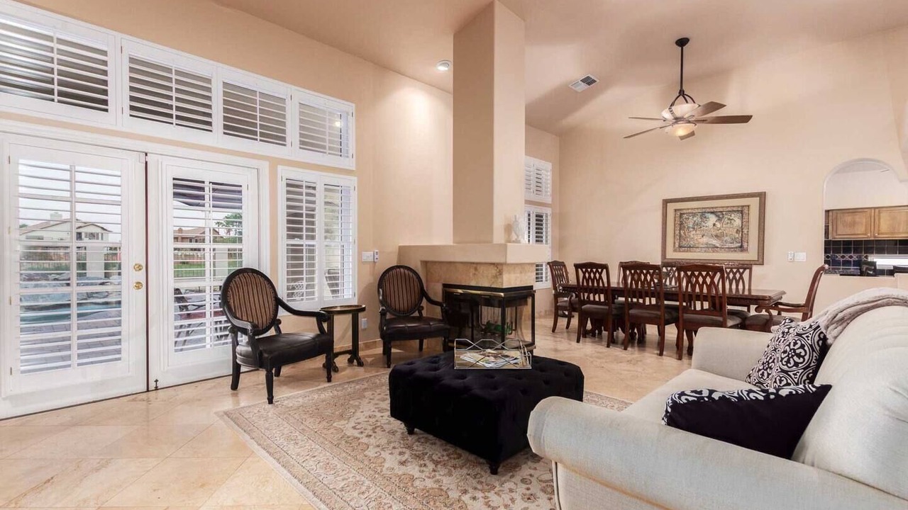 Photo of Livingroom in Foothills