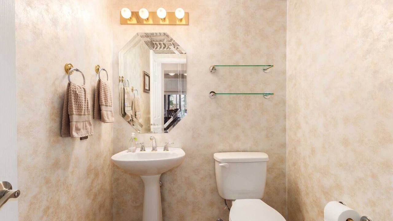 Photo of Bathroom in Foothills