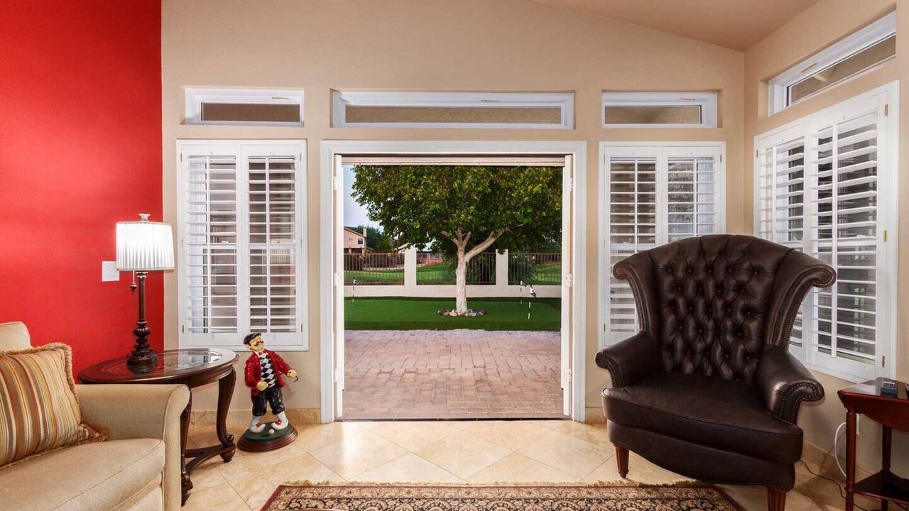 Photo of Livingroom in Foothills