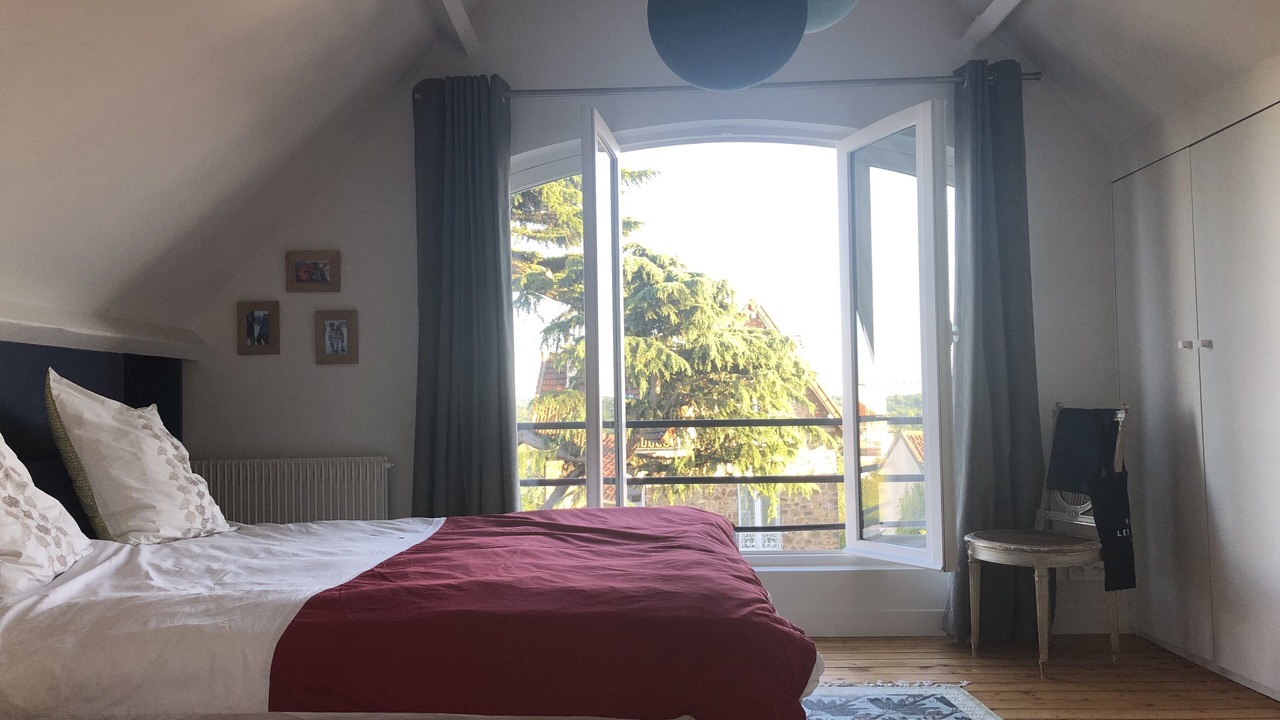 Photo of Bedroom in Saint-Cloud