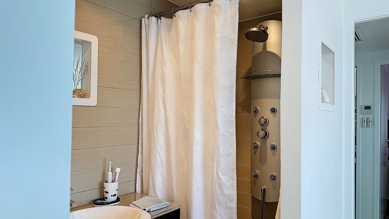 Photo of Bathroom in Carnon-Plage