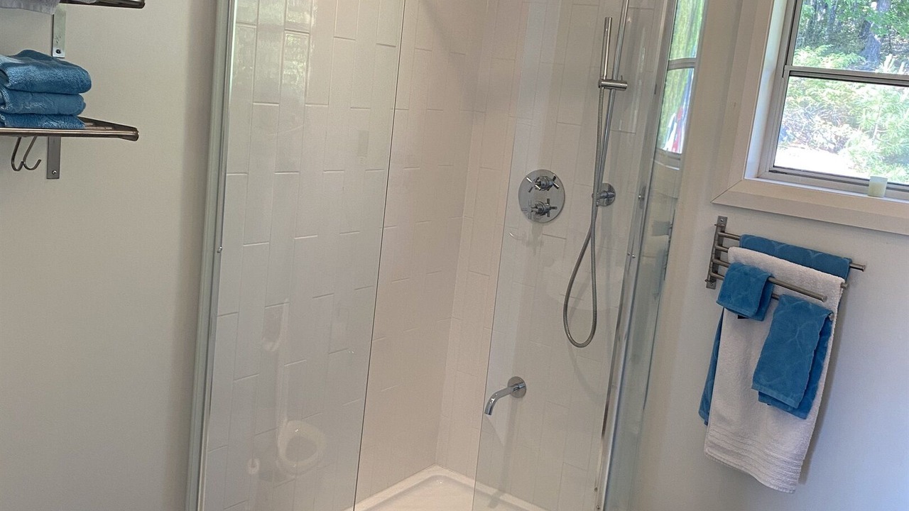Photo of Bathroom in Val-des-Monts