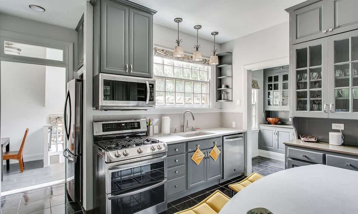Photo of Kitchen in Cherokee Triangle
