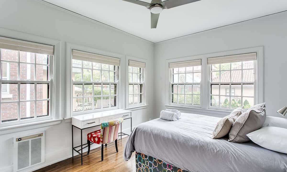 Photo of Bedroom in Cherokee Triangle