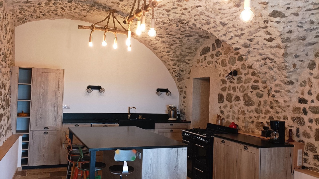 Photo of Kitchen in Saint-Firmin