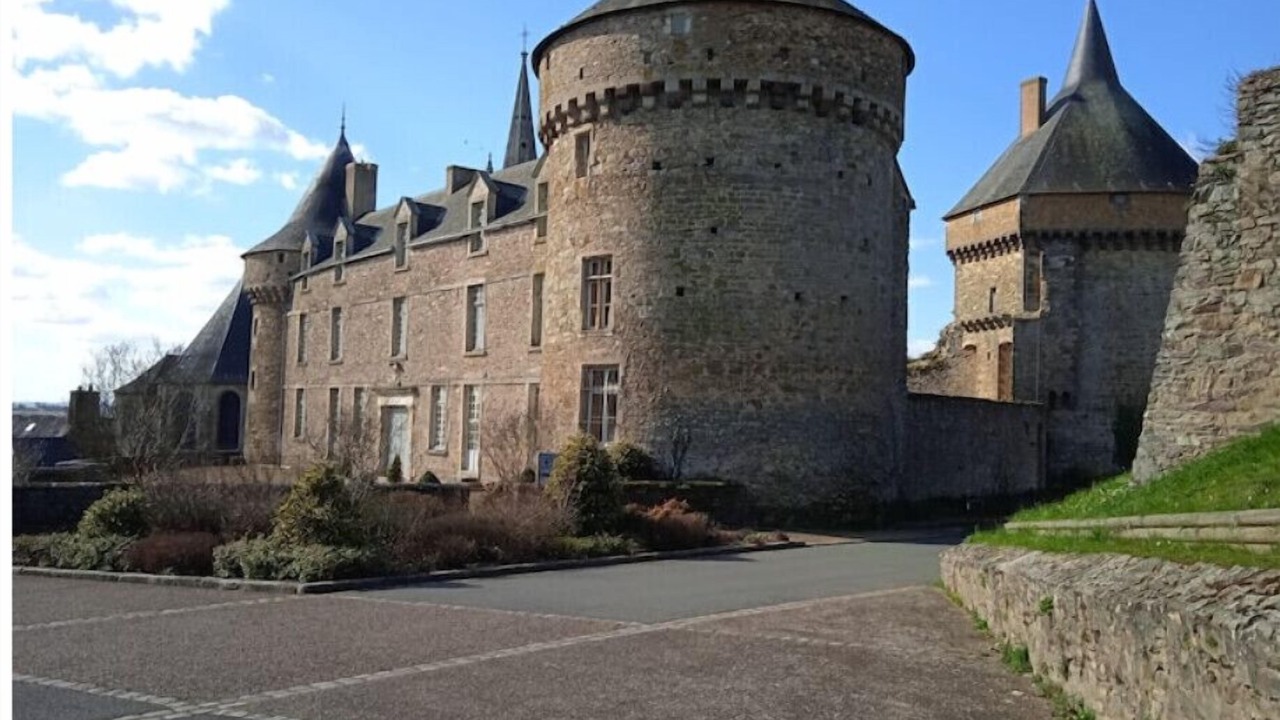 Photo of Others in Sille-le-Guillaume