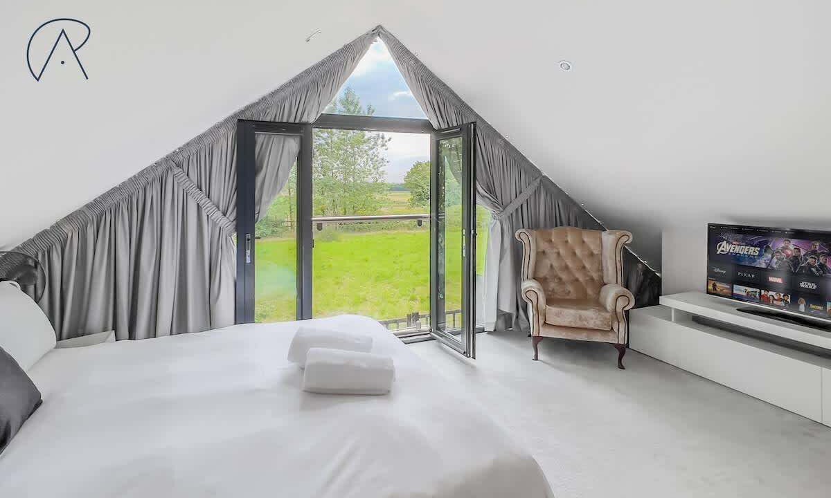 Photo of Bedroom in Bray on Thames