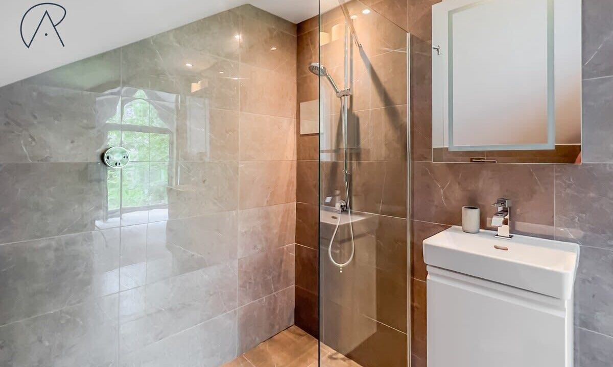 Photo of Bathroom in Bray on Thames