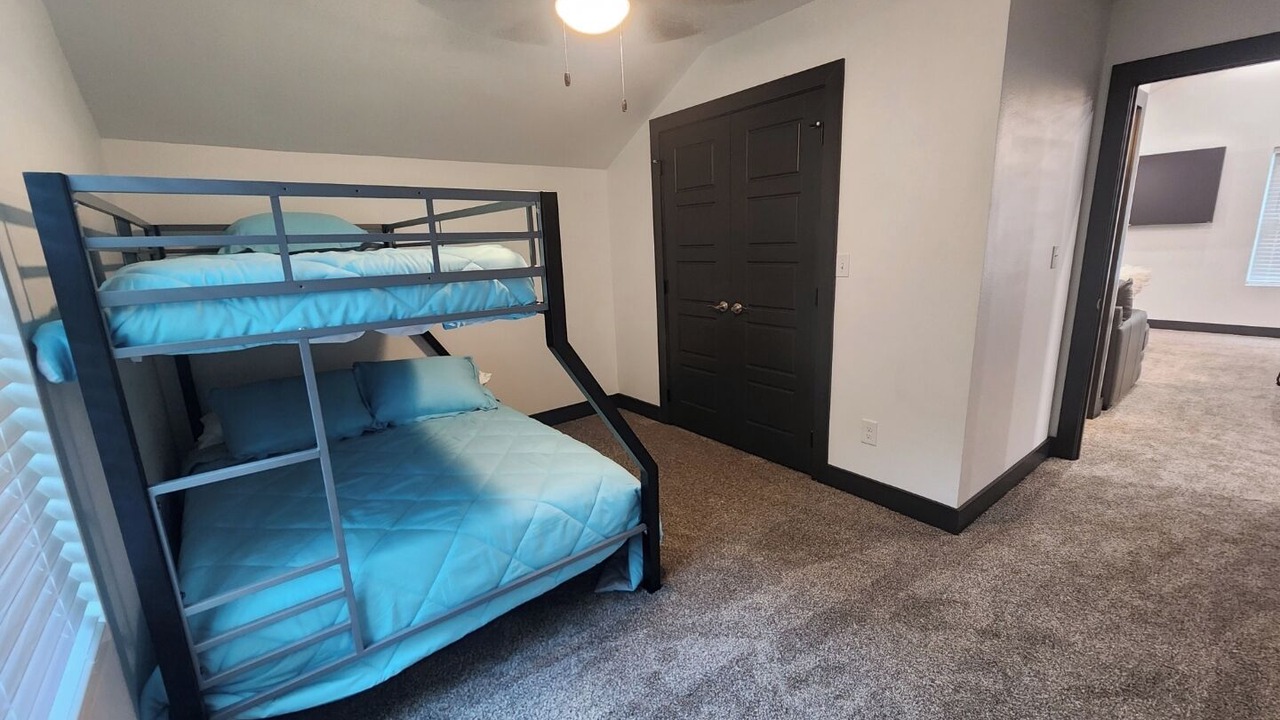 Photo of Bedroom in Lakeview  Jefferson County