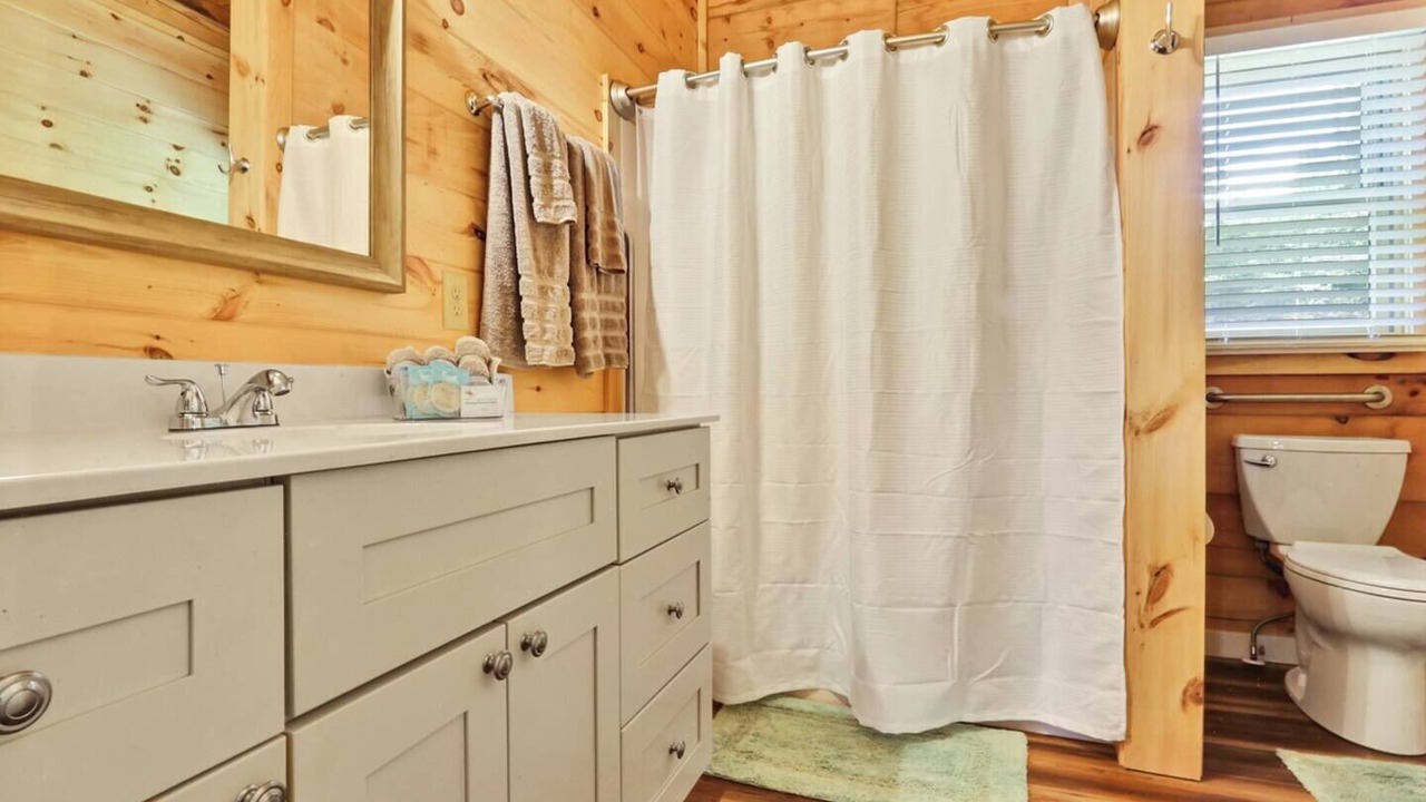 Photo of Bathroom in Six Mile