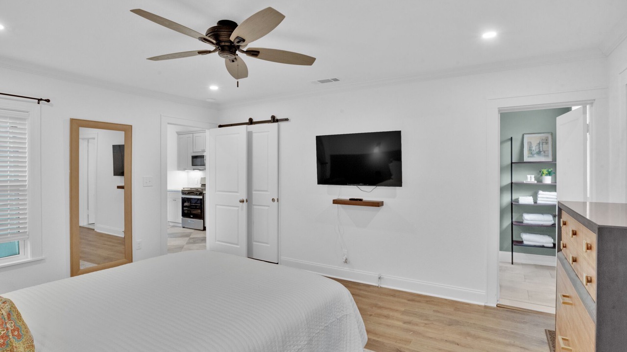 Photo of Bedroom in Highland Historic District