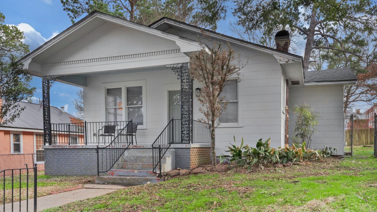 Photo of Outdoor in Highland Historic District